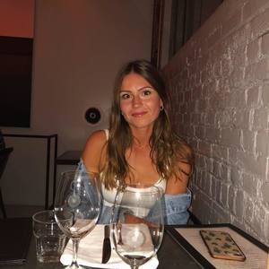 Meet your Posher, Emilie